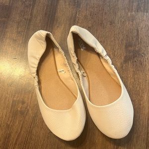 Ardene ballet flats - blush color